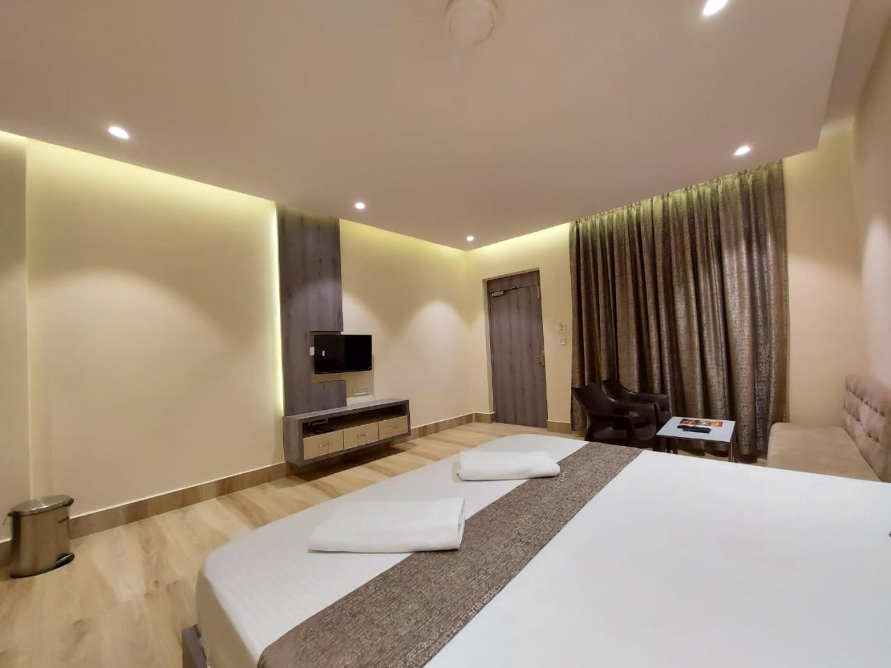 Parth King Beach Resort Mandarmani Exterior photo